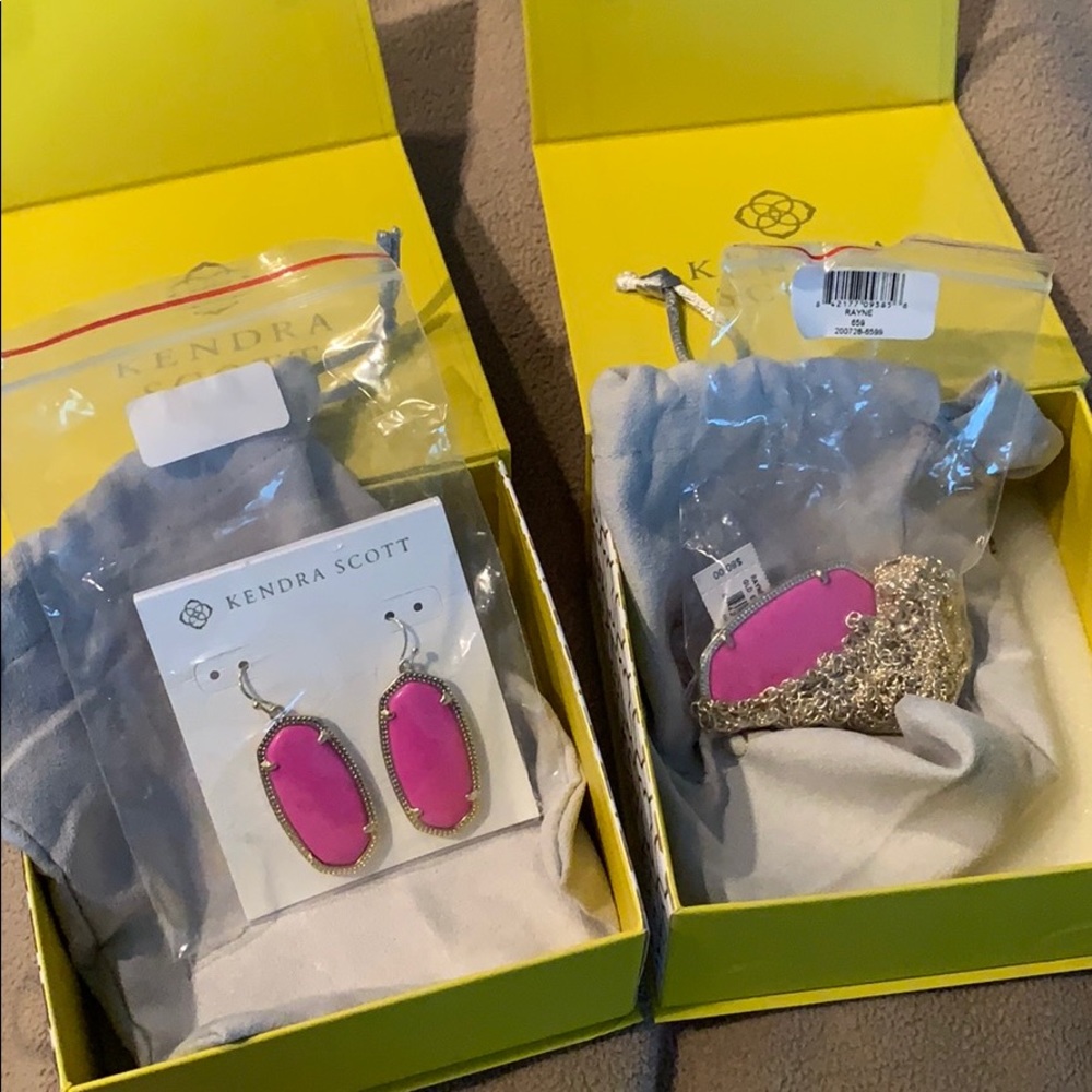 Kendra Scott earings and matching necklace. NWT